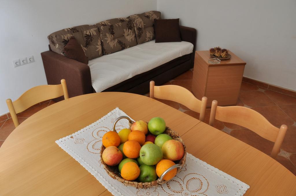 Apartments Miana ティヴァト エクステリア 写真